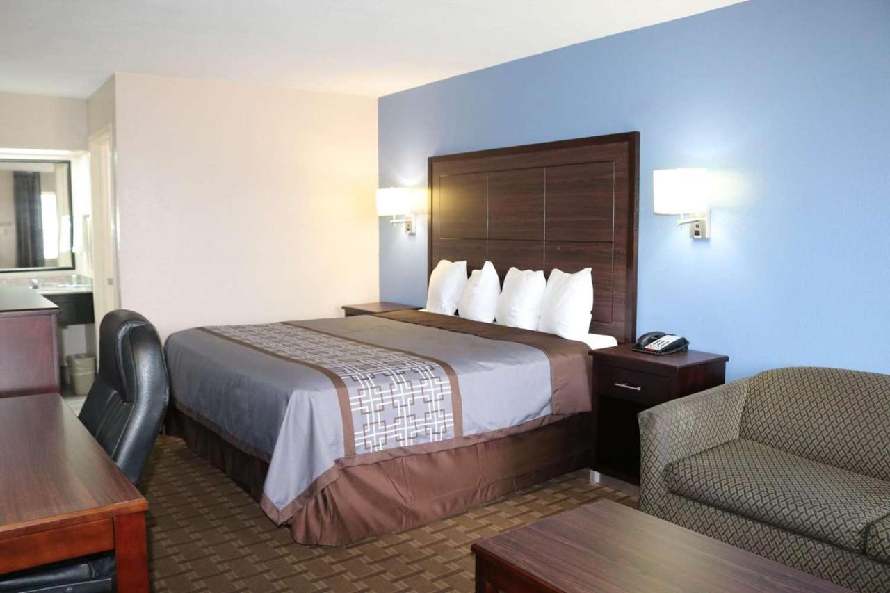 Surestay Hotel By Best Western Terrell Exterior photo