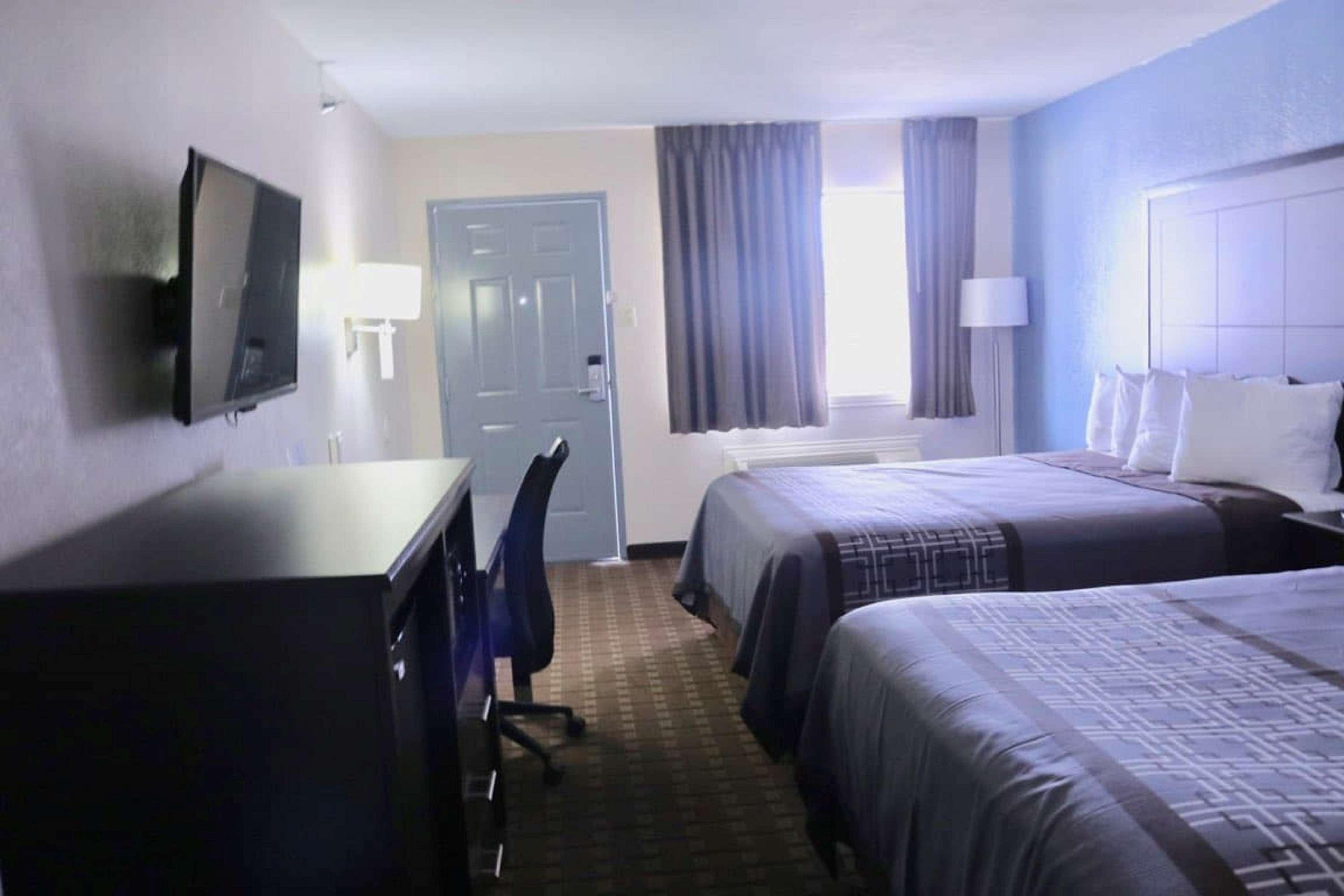 Surestay Hotel By Best Western Terrell Exterior photo