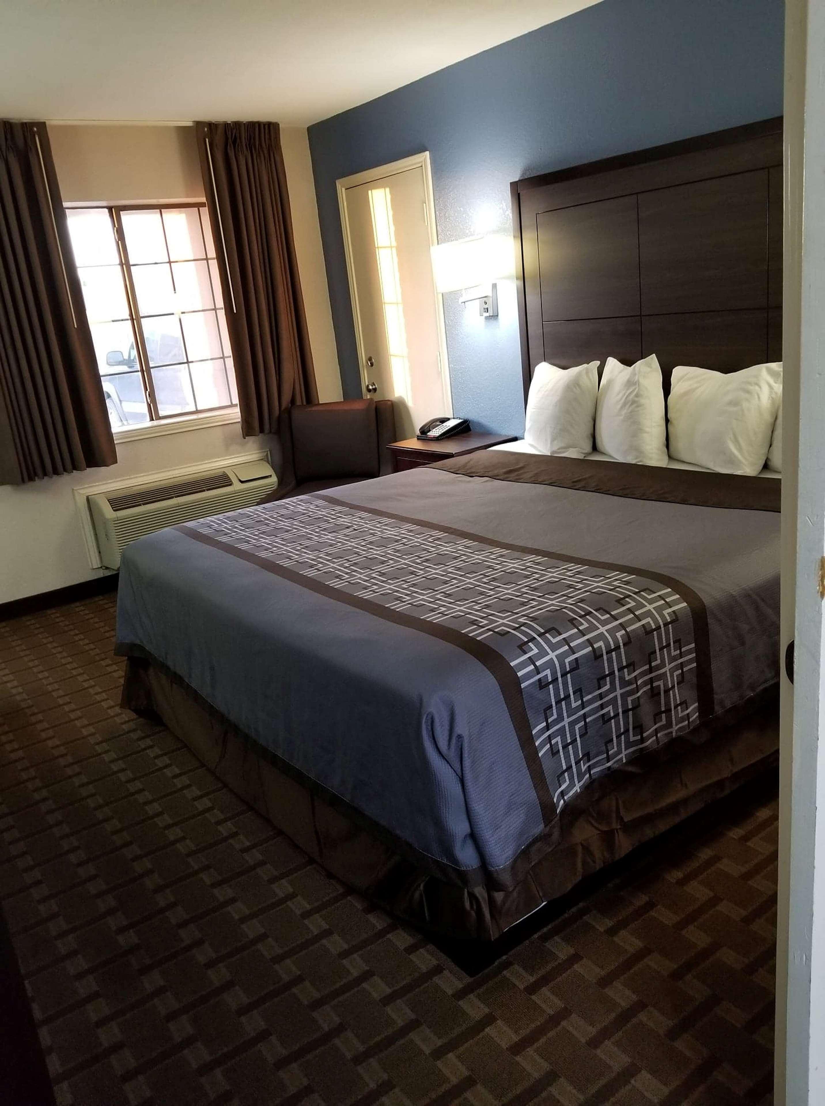 Surestay Hotel By Best Western Terrell Exterior photo