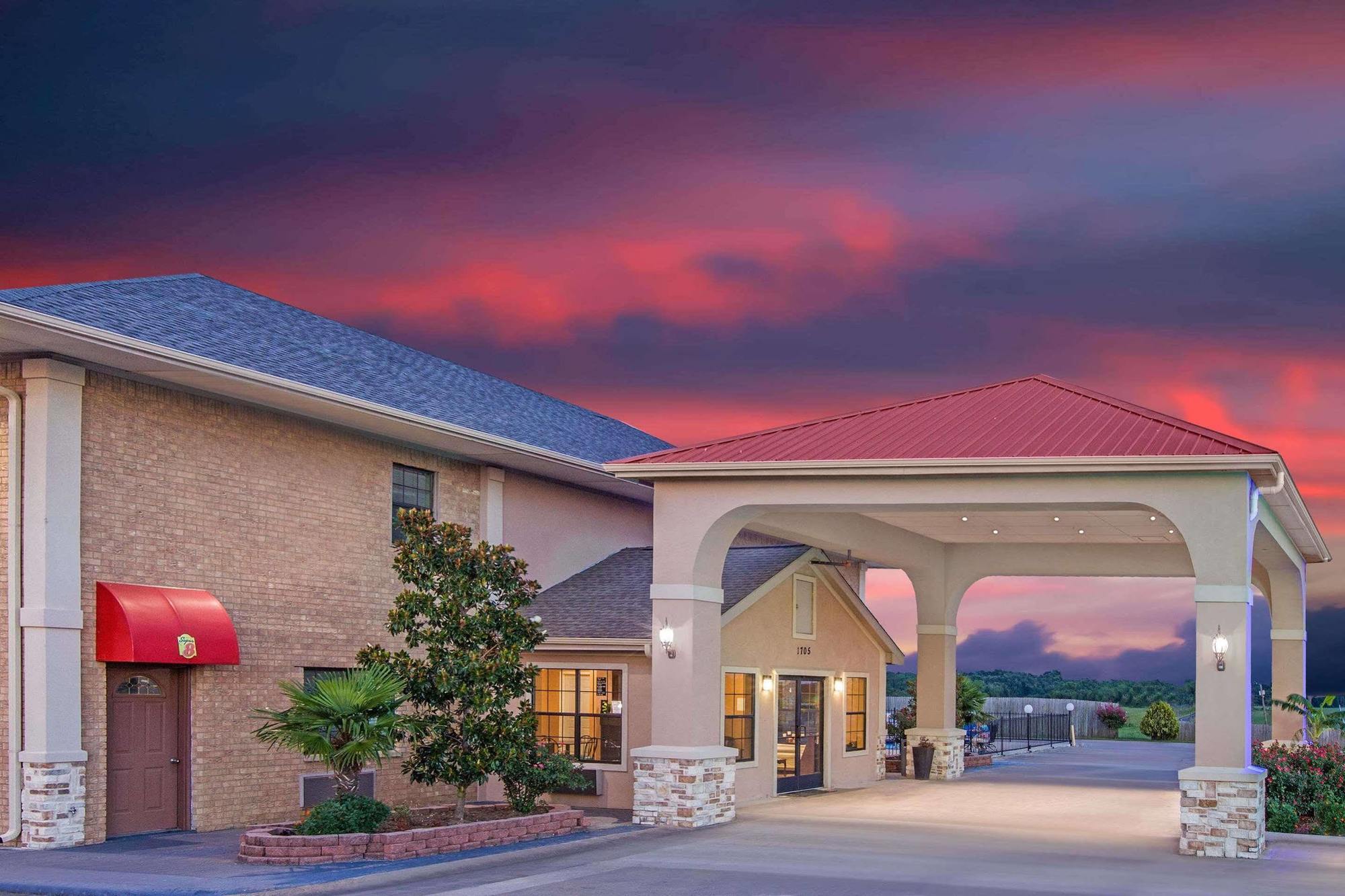 Surestay Hotel By Best Western Terrell Exterior photo